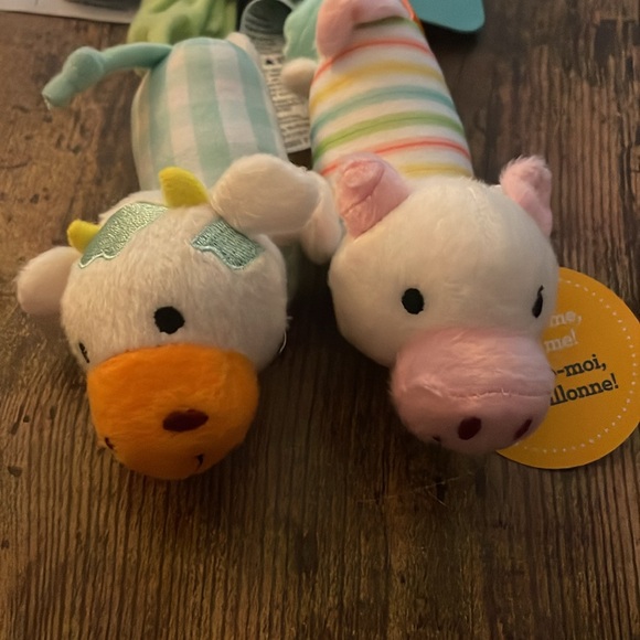 Hanging Stuffed Animals that Chime for Babies - Picture 2 of 9